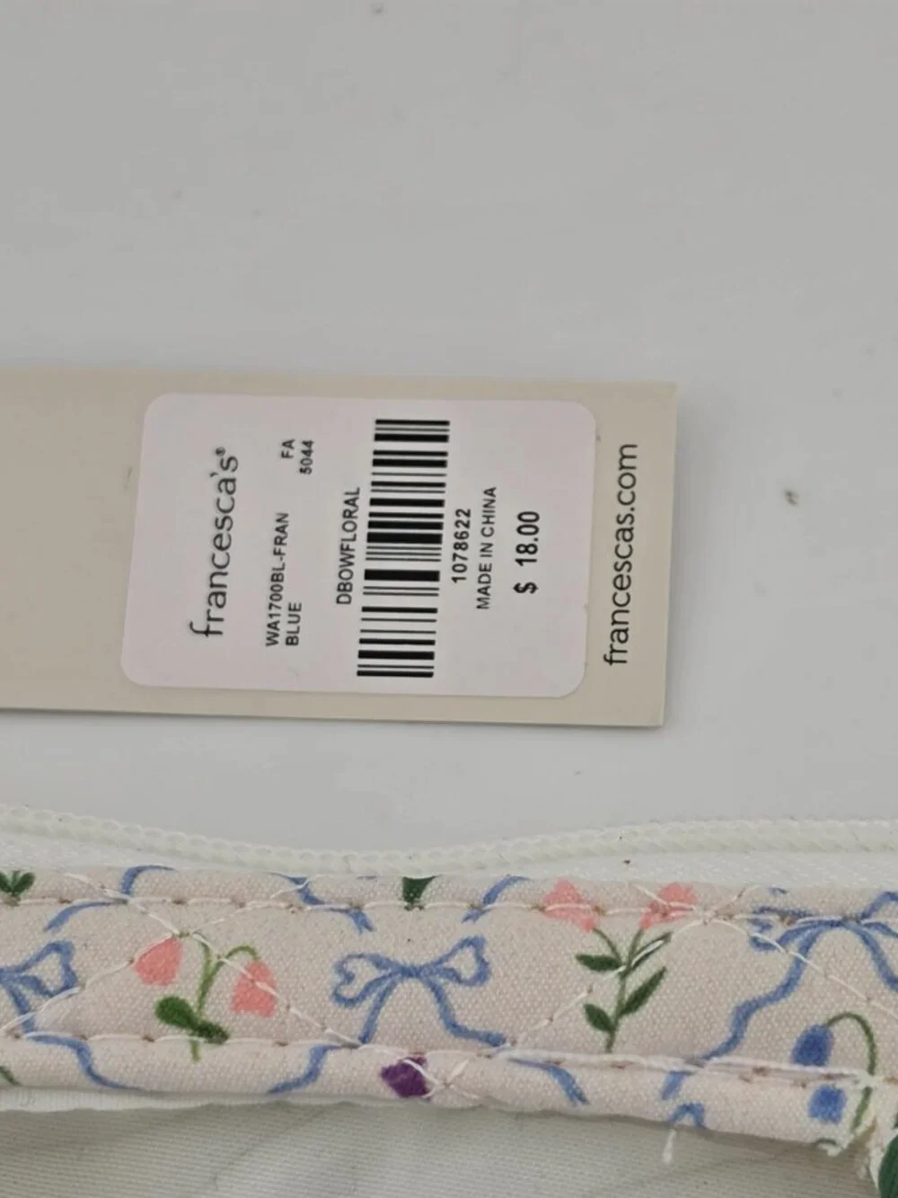 Francesca;s Serena Bow Floral Quilt Card Case